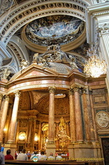 Basilica del Pilar: The domes around the Holy Chapel are painted by Goya