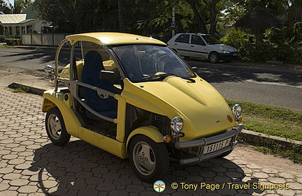 Feeling rich? Hire one of these.
Moorea, Tahiti