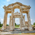 Tetrapylon