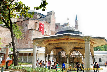 Fountain (Şadırvan) for ablutions