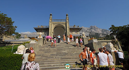 Alupka Palace, Yalta