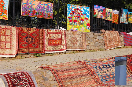 St Andrew's Church and Flea Market, Andriyivsky uzviz (St Andrew's Descent), Kyiv (Kiev)