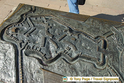 Bronze map of the Malakhov barrow fortifications