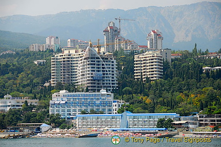 Sun and Sea: Yalta's Beaches