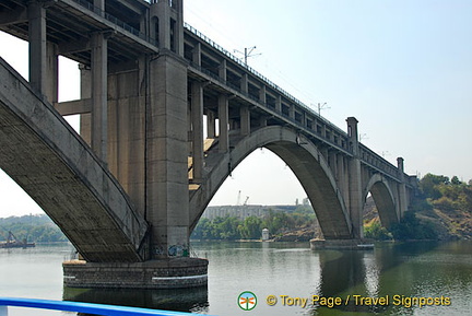 Zaporozhye dam and lock