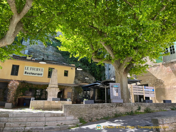 Le Fournil Restaurant on Place Carnot