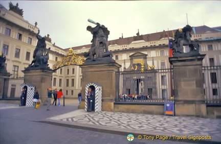 Hradcany-Castle Czech 0001