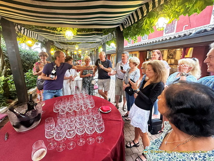 Trying the various prosecco types