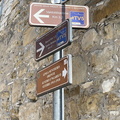 Signposts (841 visingar) We take the TV5 to Santo Stefano Signposts