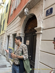 8 via dei Capitelli