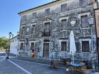 Piazza San Pio X 38