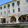 Aqua Salsa Restaurant (1165 odwiedzin) The popular Aqua Salsa Restaurant at 33 Vicolo Pescheria is in a frescoed building. Aqua Salsa Restaurant