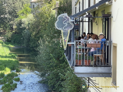 Gelataria Al Ponte has a nice riverside balcony