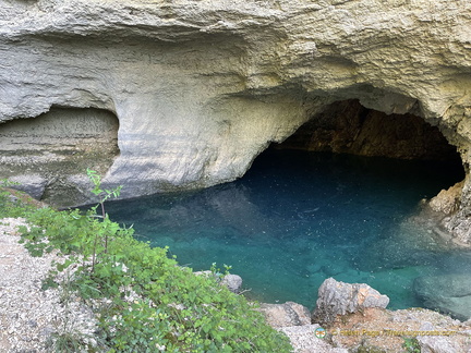 Fontaine-de-Vaucluse IMG 1107-watermarked