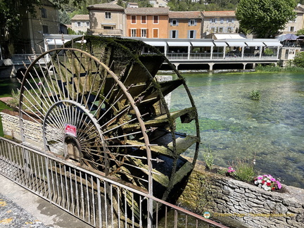 Fontaine-de-Vaucluse IMG 1133-watermarked