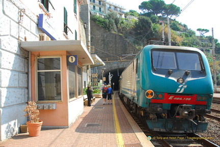 Riomaggiore AJP 5088-watermarked