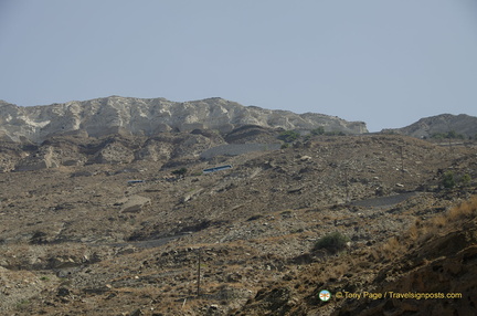 Buses leaving Santorini-Port 