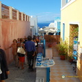 Oia Village busy thoroughfare (774 بازدید) Oia Village busy thoroughfare Oia Village busy thoroughfare