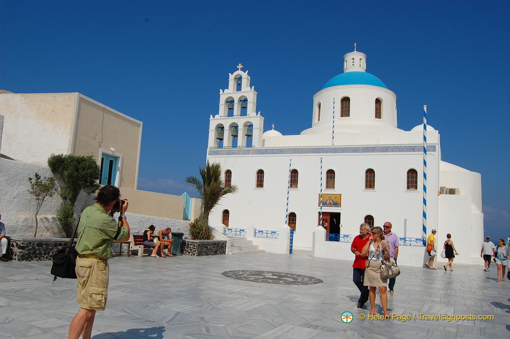 Oia-Village DSC 9483-watermarked