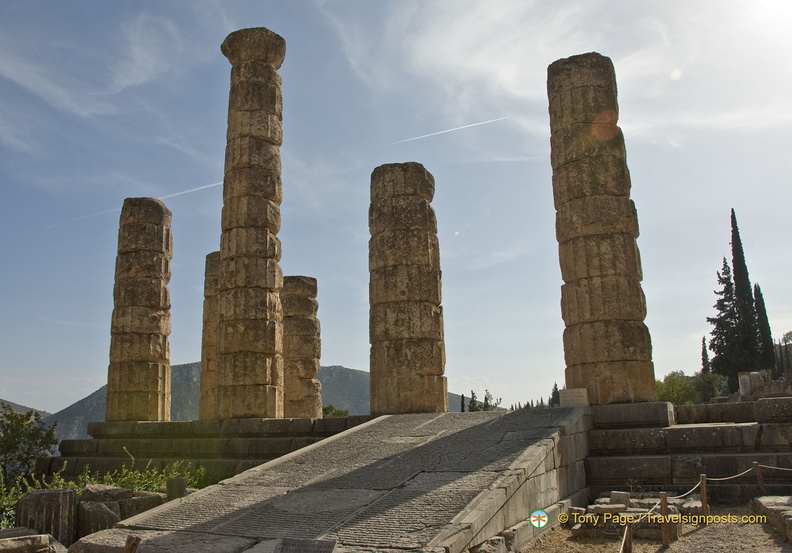 Delphi_AJP_3238-watermarked.jpg