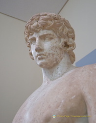 Delphi Museum AJP 3202-watermarked