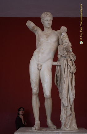 Olympia DSC 0547-watermarked (655 visits) Olympia DSC 0547-watermarked