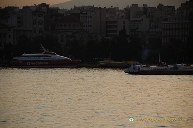 Santorini-Ferry AJP 5899-watermarked