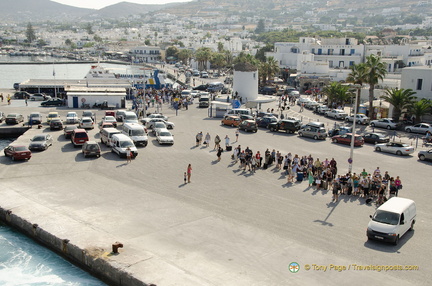 Santorini-Ferry AJP 5911-watermarked