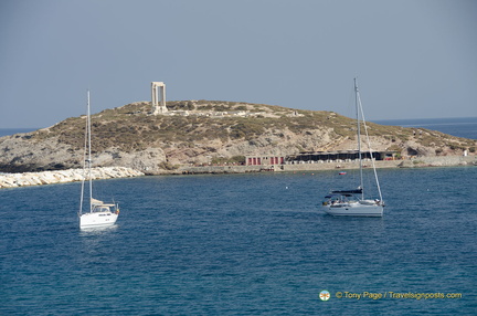 Santorini-Ferry AJP 5920-watermarked