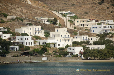 Santorini-Ferry AJP 5942-watermarked