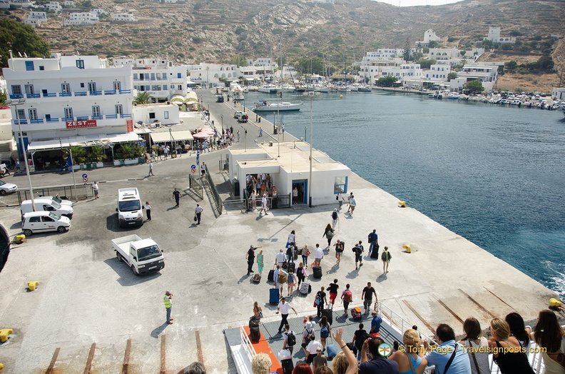 Santorini-Ferry_AJP_5948-watermarked.jpg