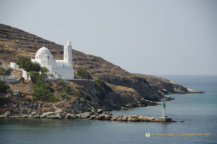 Santorini-Ferry AJP 5958-watermarked