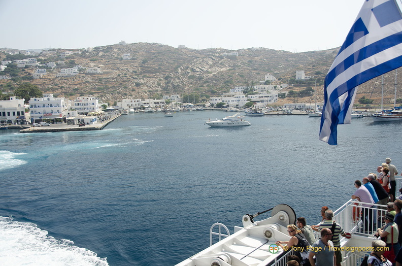 Santorini-Ferry_AJP_5959-watermarked.jpg