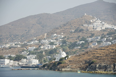 Santorini-Ferry AJP 5963-watermarked