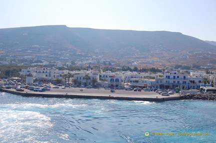 Santorini-Ferry DSC 9369-watermarked