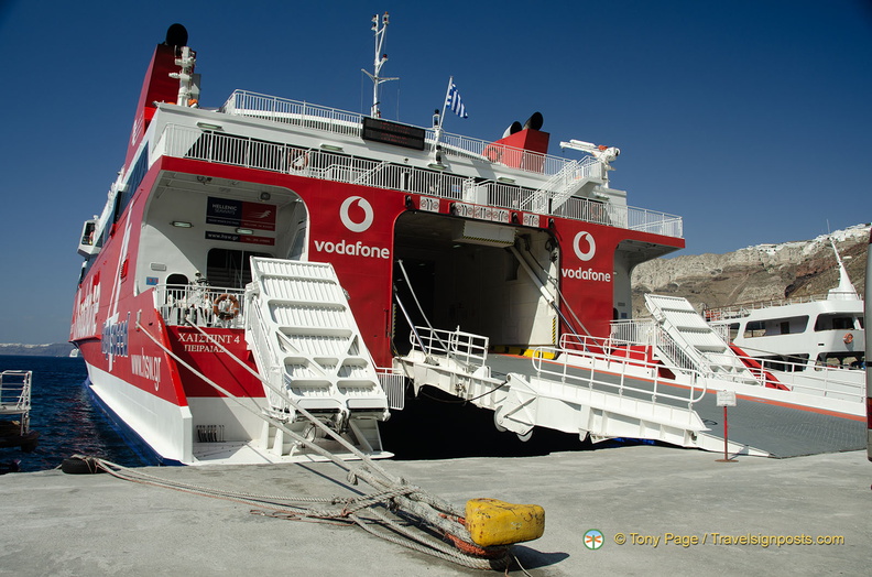 Santorini-Ferry_AJP_6620-watermarked.jpg