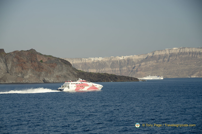 Santorini-Ferry_AJP_6632-watermarked.jpg