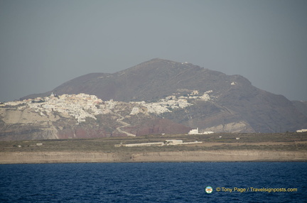 Santorini-Ferry AJP 6641-watermarked