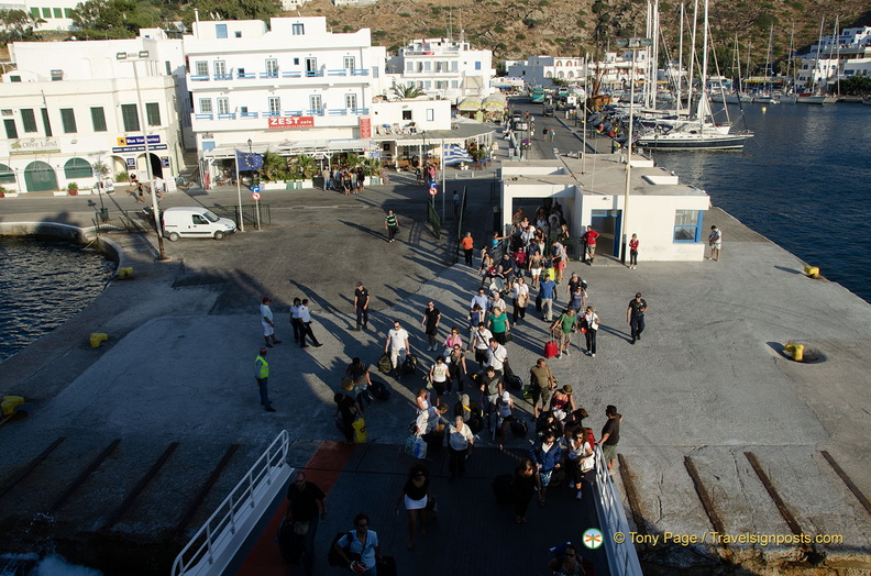 Santorini-Ferry_AJP_6644-watermarked.jpg
