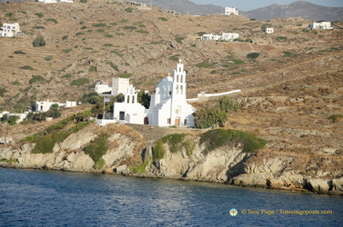Santorini-Ferry AJP 6654-watermarked