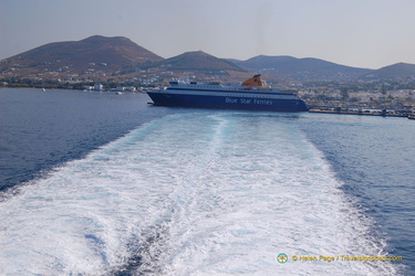 Santorini-Ferry DSC 9370-watermarked