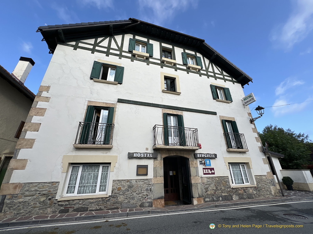Hostal Burguete