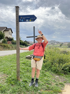 Signpost to Puenta la Reina