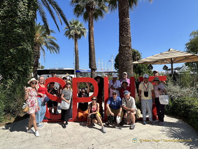 Split IMG 7338
