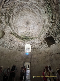 Split IMG 8239