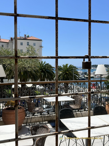 Split IMG 8254 (237 visits) Split IMG 8254