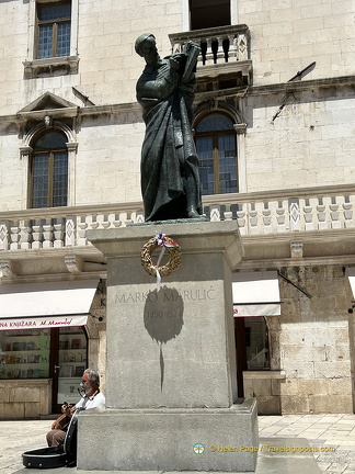 Split IMG 8278 (242 ទស្សនា) Split IMG 8278