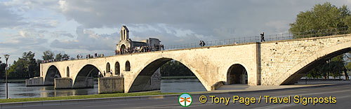 Pont-Avignon_France_Avignon_0035.jpg