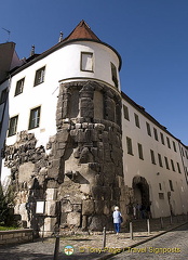 Porta Praetoria - a Romanesque structure from 179AD