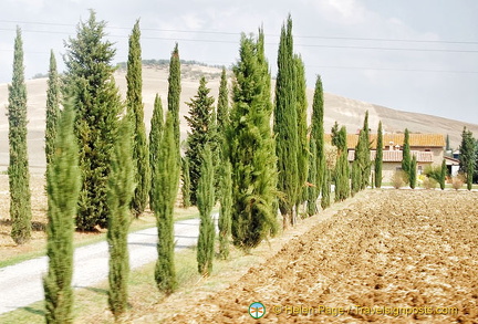 Path to Bagno Vignoni thermal bath